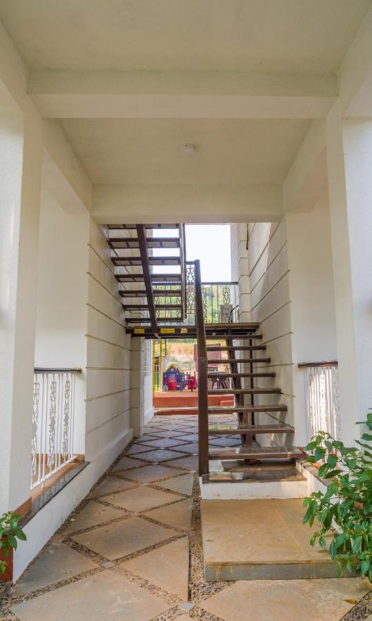 Marine Studios By Le Pension Stays Marmagao Exterior photo